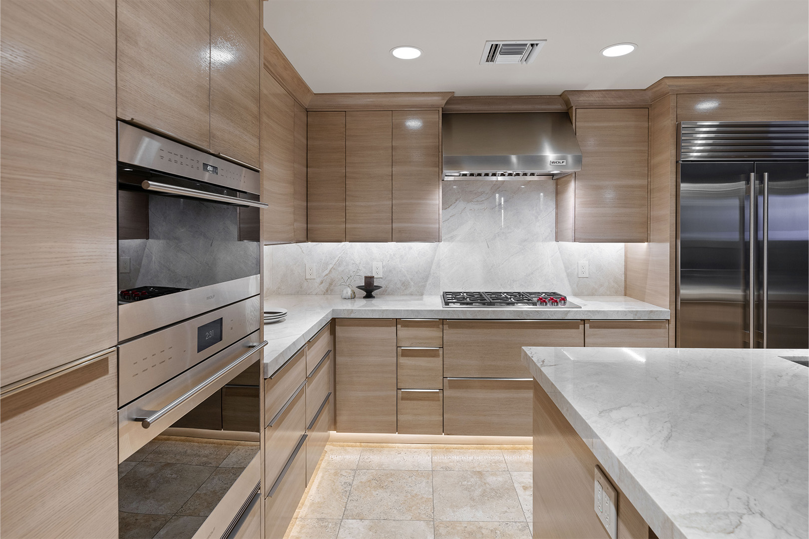 BEIGE IS LUXE Scottsdale Waterfront Interior Design 