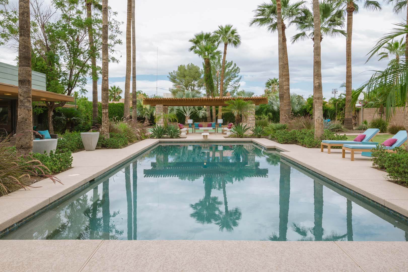 FRANK LLOYD WRIGHT IS LISTENING  Central Phoenix Design 