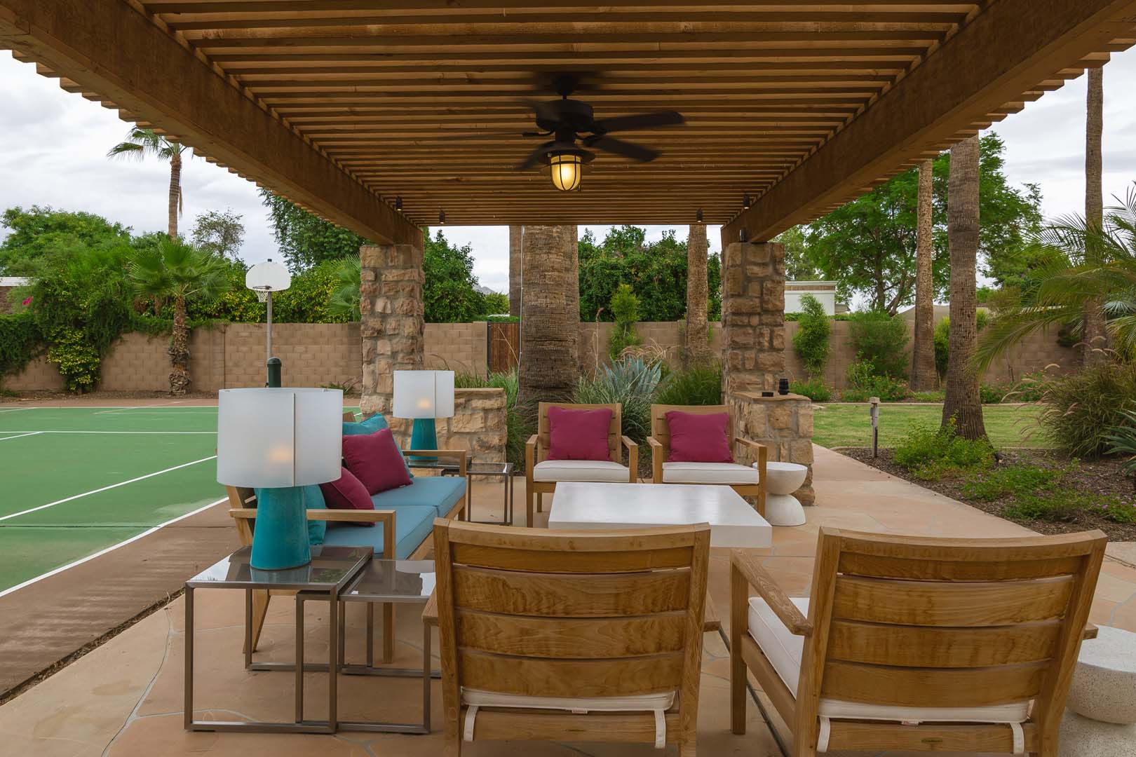 FRANK LLOYD WRIGHT IS LISTENING Central Phoenix Design 