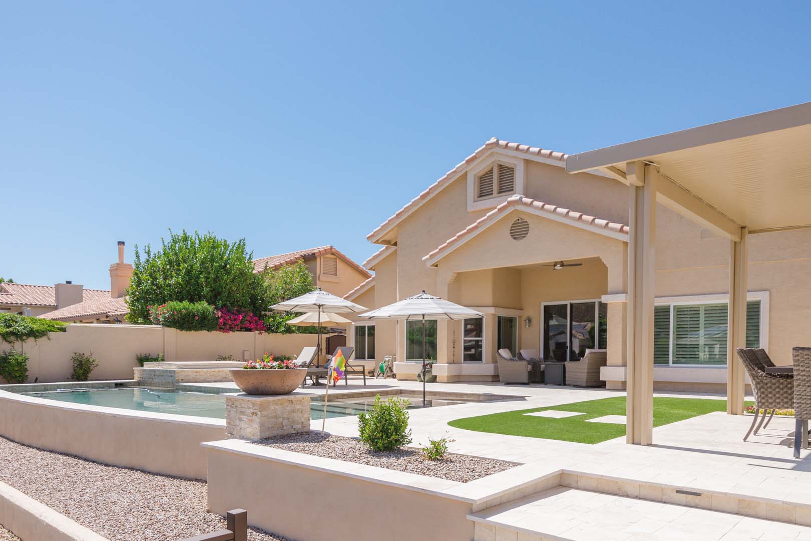 MIND YOUR MANOR Arrowhead, Phoenix Design 