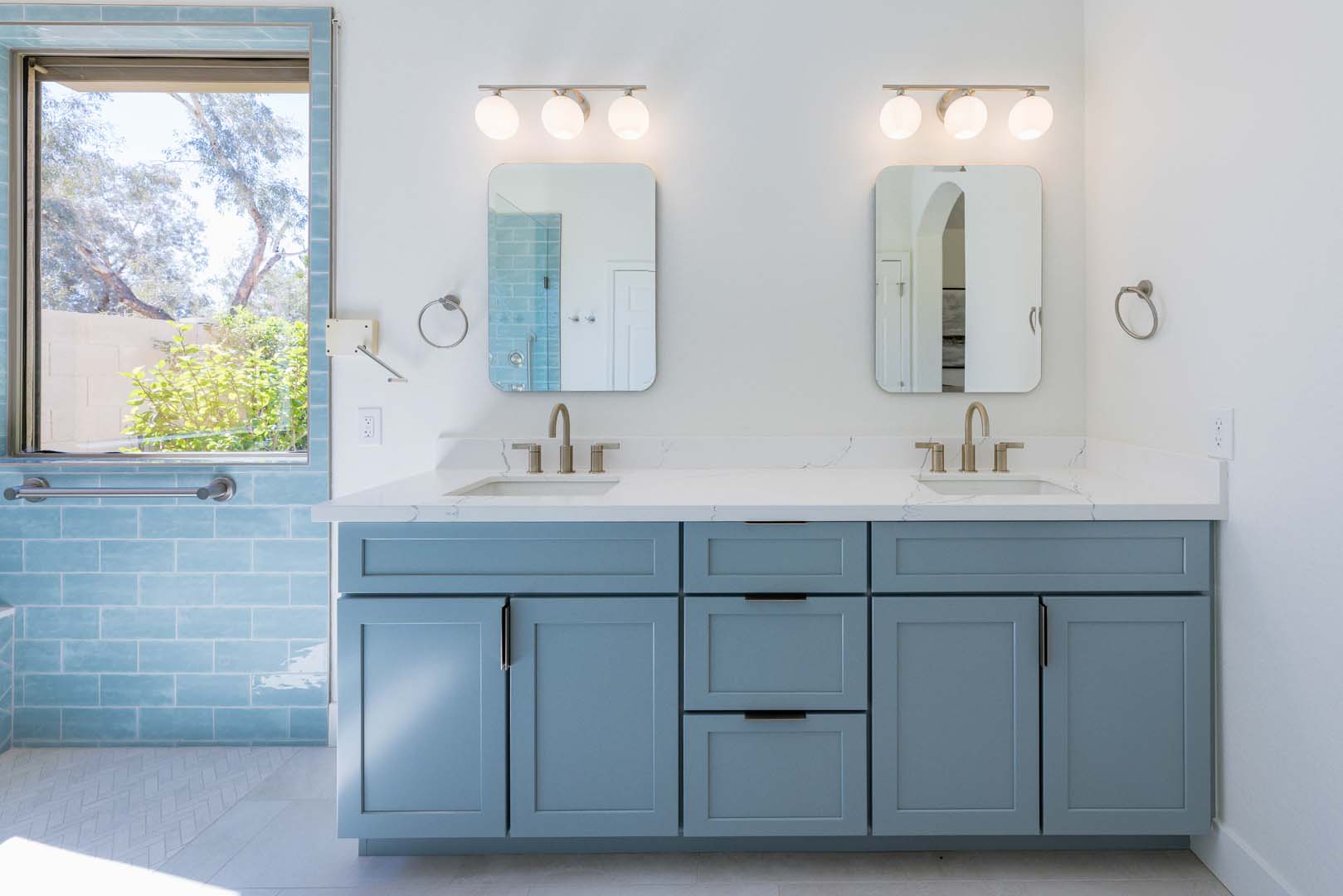 PEAK AT SCANDINAVIA Phoenix Interior Design 