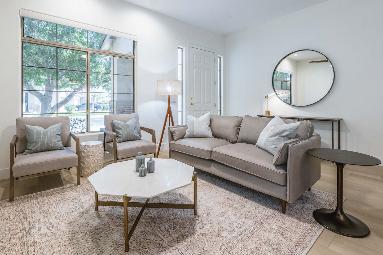 PEAK AT SCANDINAVIA Phoenix Interior Design 